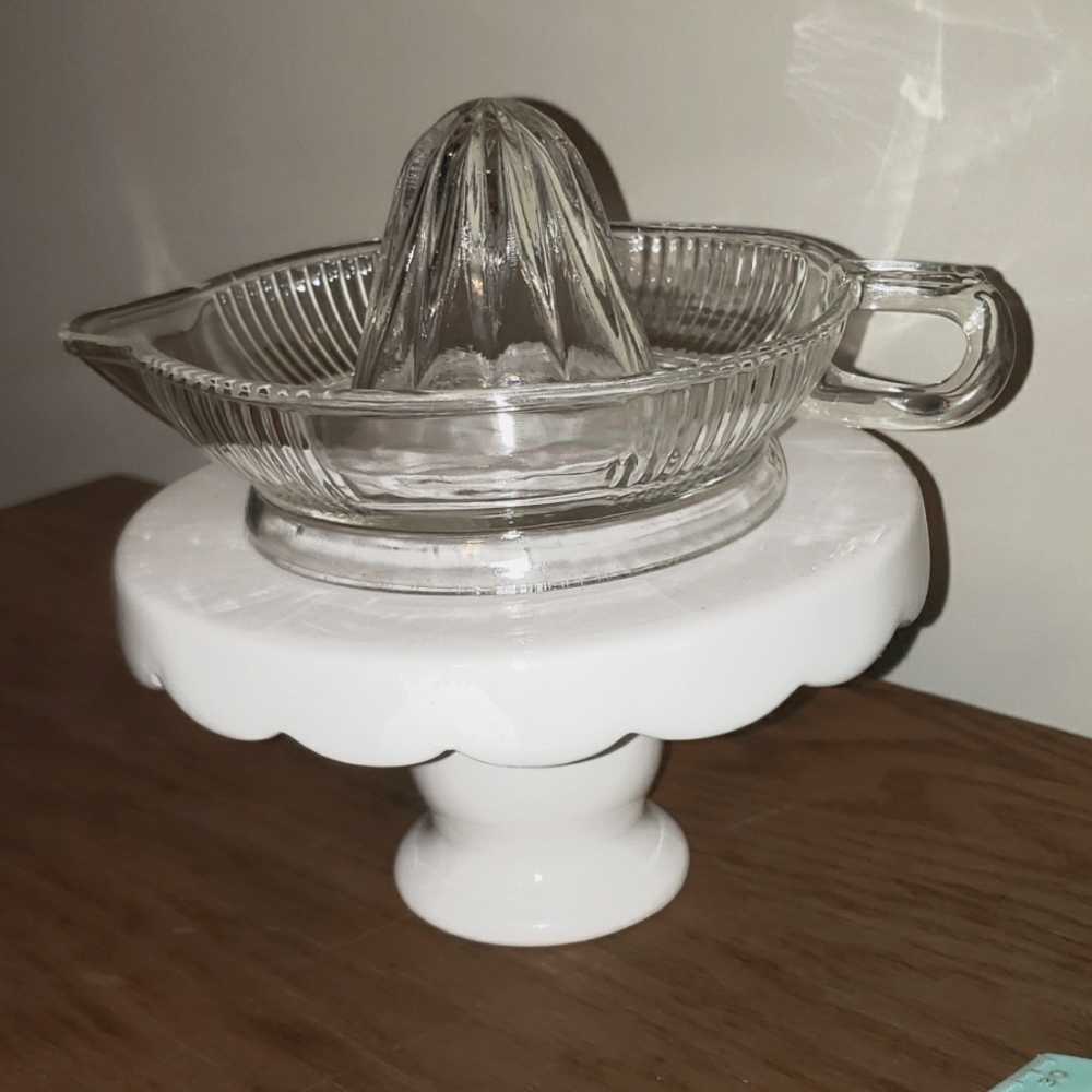 Vintage Ribbed Heavy Glass Citrus Hand Juicer w/flaw.